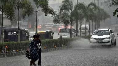 सावधान! तेजी से आगे बढ़ रहा बंगाल की खाड़ी में बना डीप डिप्रेशन, 3 दिनों तक इन राज्यों में मूसलाधार बारिश