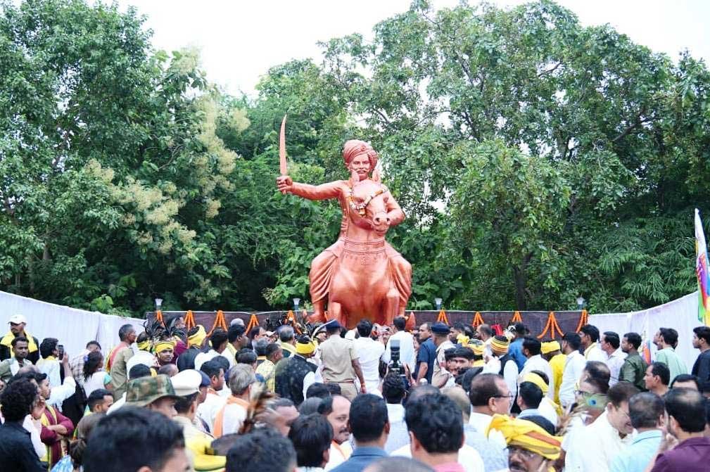 शहीद वीर नारायण सिंह का जीवन सेवा, संघर्ष और राष्ट्रप्रेम की मिसाल : अरुण साव