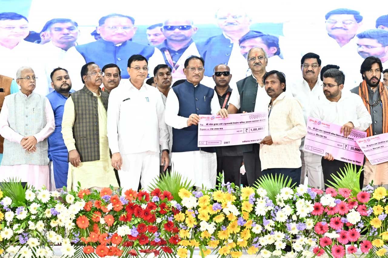 ढाई साल की उपलब्धियाँ- छत्तीसगढ़ का श्रमिक कल्याण के क्षेत्र में नई पहचान