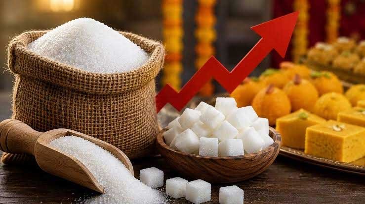 चीनी के दाम ने बढ़ाई मिठास की चिंता, त्योहारों से पहले कीमतों में 40% तक उछाल