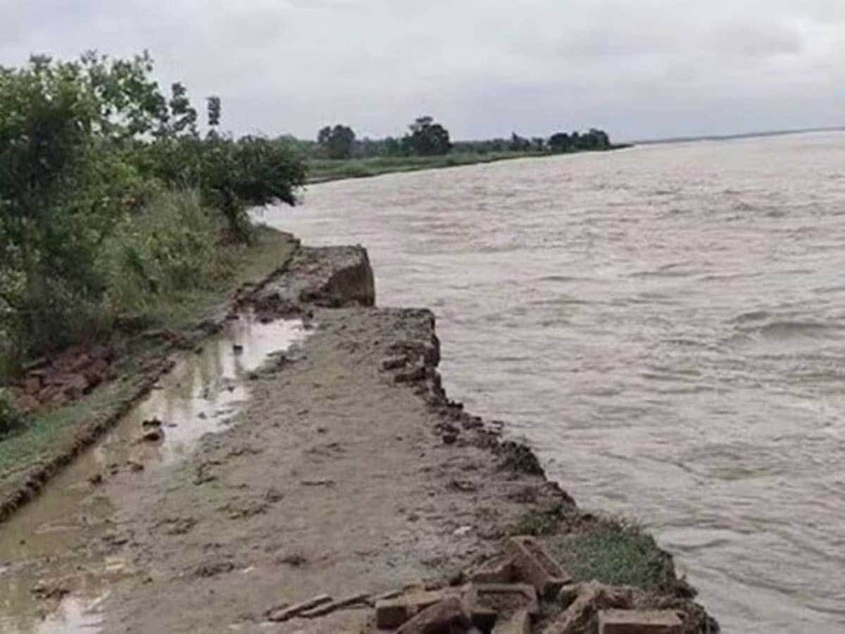 यूपी में बाढ़ का खतरा बढ़ा, शारदा-घाघरा नदी उफान पर; कई गांवों में घुसा पानी
