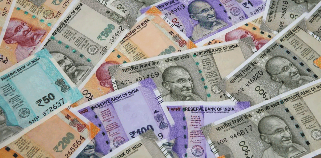 8th Pay Commission से पहले सरकारी कर्मचारियों को बड़ा तोहफा, 3% DA बढ़ोतरी के साथ 63% होगा महंगाई भत्ता!