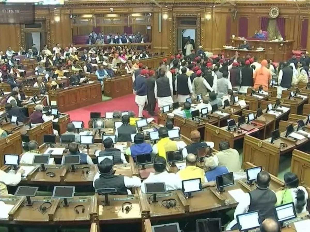 UP विधानसभा में हंगामे के बीच ₹59,019 करोड़ का अनुपूरक बजट पेश, CM योगी ने विपक्ष पर साधा निशाना