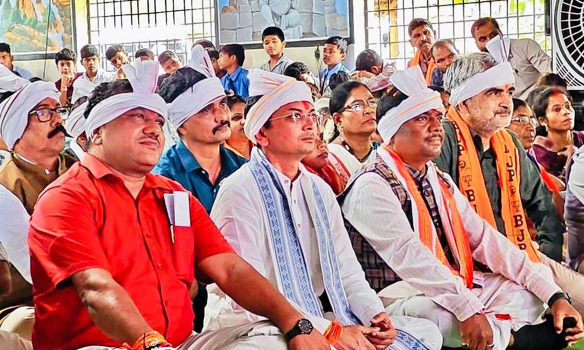 दूरस्थ वनांचल छिंदनार के लोगों ने सुनी प्रधानमंत्री के ‘मन की बात’