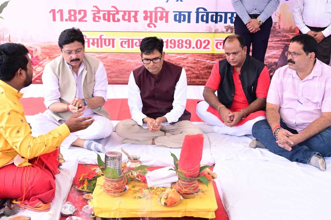  नवा रायपुर को देश की अग्रणी ग्रीनफील्ड सिटी के रूप में विकसित करने पर जोर : आवास एवं पर्यावरण मंत्री ओ.पी. चौधरी