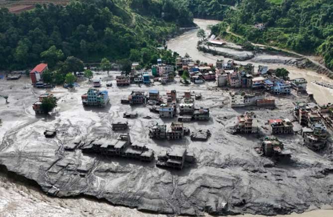 नेपाल में ग्लेशियर तबाही का बड़ा खुलासा, सैटेलाइट तस्वीरों ने बाढ़ से पहले ही दे दिए थे खतरे के संकेत