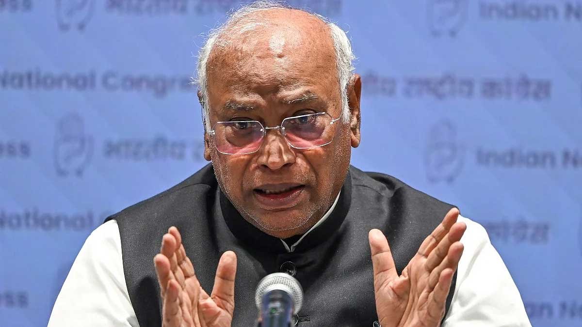 ‘एक व्यक्ति, एक वोट, एक मूल्य’ पर खरगे का जोर, चुनाव आयोग पर उठाए सवाल