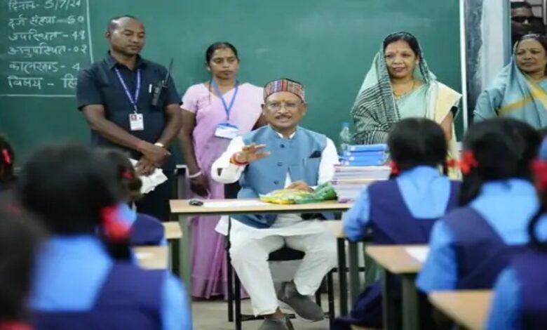 जहां कभी गूंजती थी गोलियों की आवाज, वहां अब राष्ट्रगान; बस्तर के 600 से ज्यादा स्कूल फिर खुले
