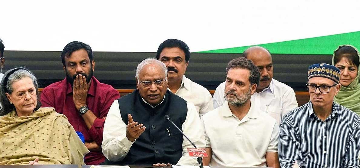 SIR पर सियासी संग्राम तेज, INDIA ब्लॉक ने निकाला मार्च