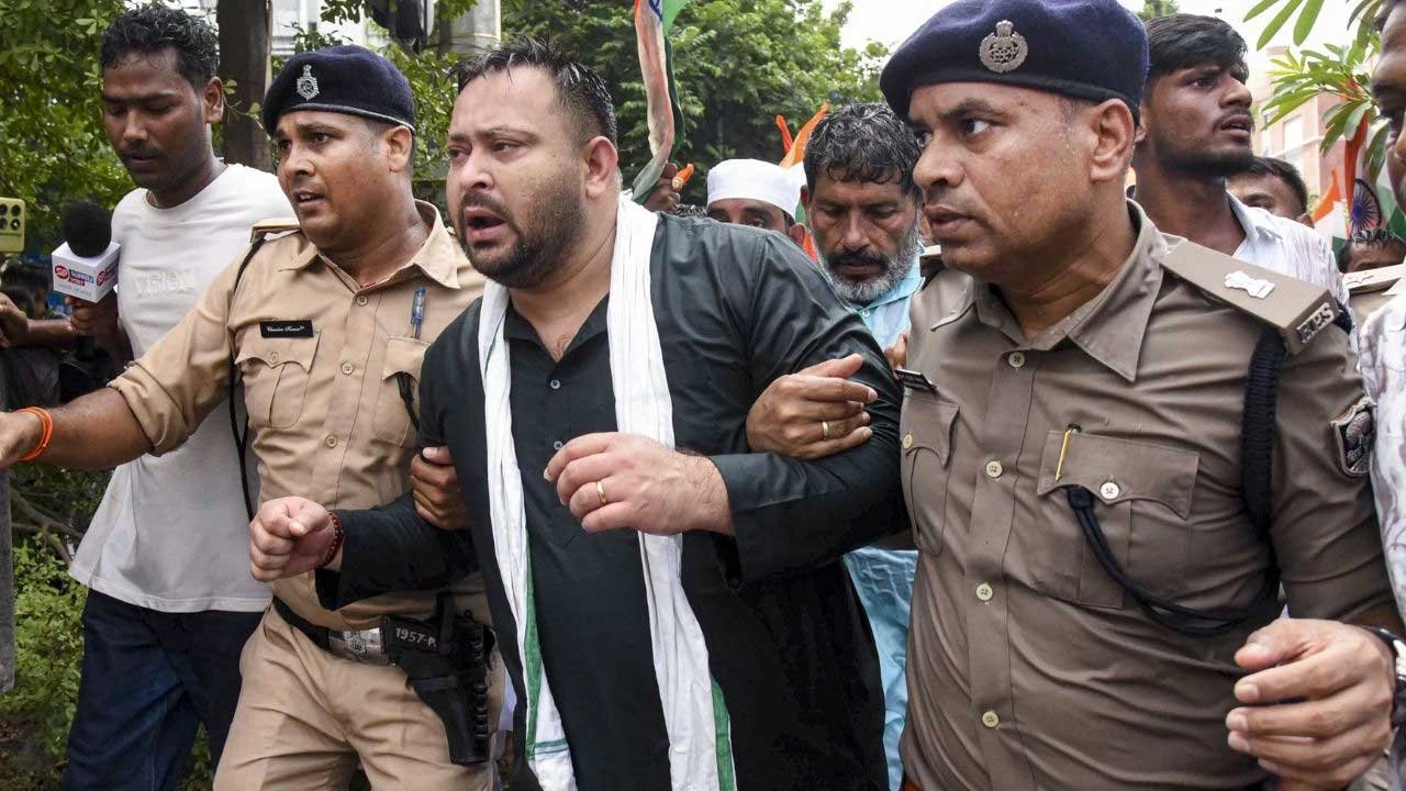 ज्ञानेश कुमार को हटाने की मांग पर पटना में विपक्ष का मार्च, तेजस्वी यादव ने PM मोदी-शाह पर साधा निशाना