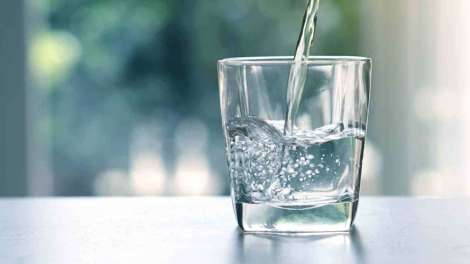 Diabetes Care: शुगर के मरीज दिनभर कितना पानी पिएं? जानें एक्सपर्ट की जरूरी सलाह